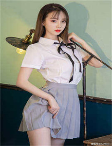 婚姻向左浪漫向右在线观看